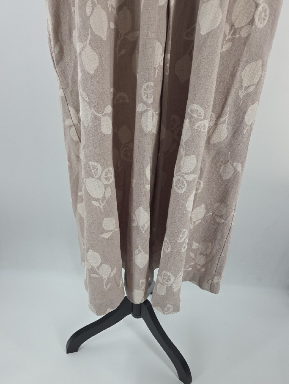 Light Khaki Floral Midi Dress Medium NWT - Picture 9 of 16
